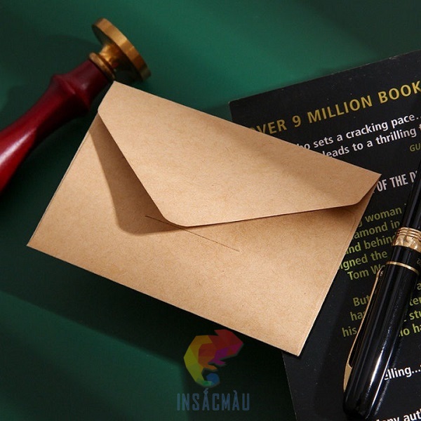 Mẫu bao thư giấy kraft nắp chữ V