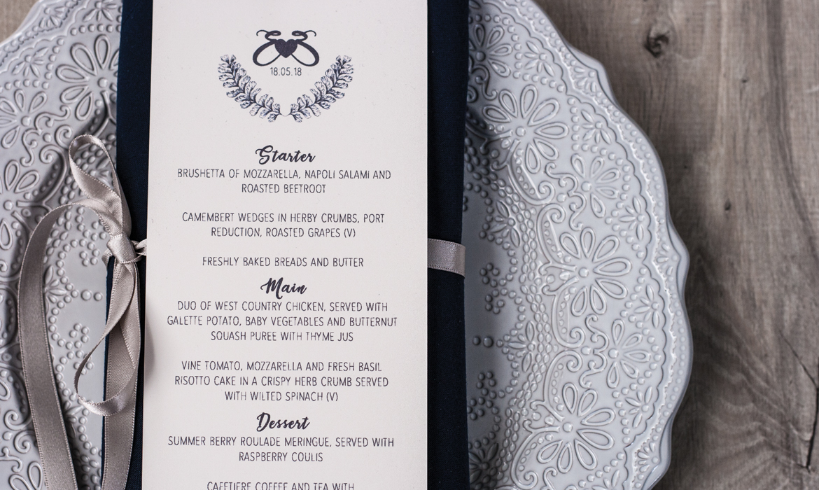 in menu nhà hàng tiệc cưới đẹp