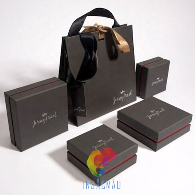 Mẫu hộp giấy cứng in tên thương hiệu