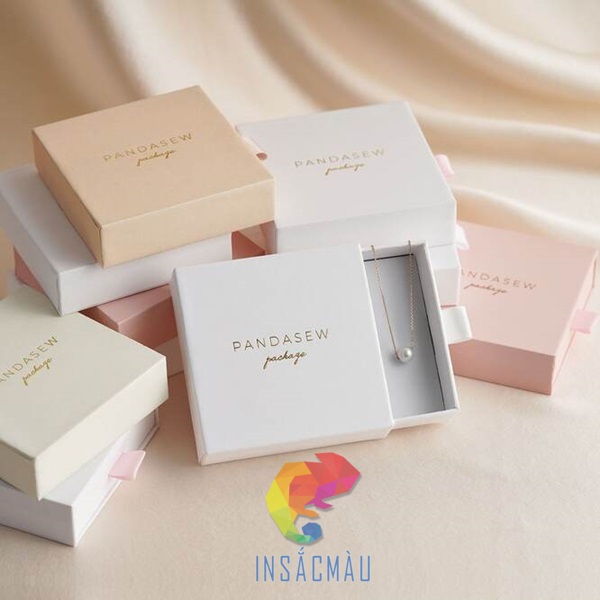 Mẫu hộp giấy cứng đựng dây chuyền