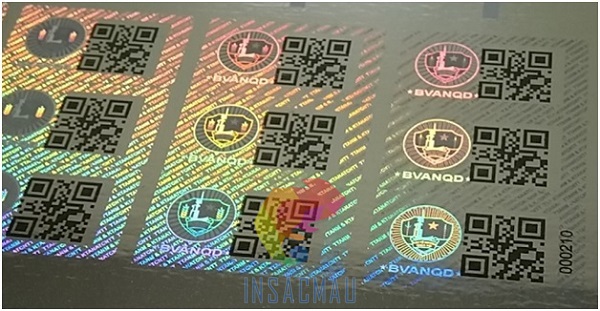 Mẫu tem 7 màu kèm QR code