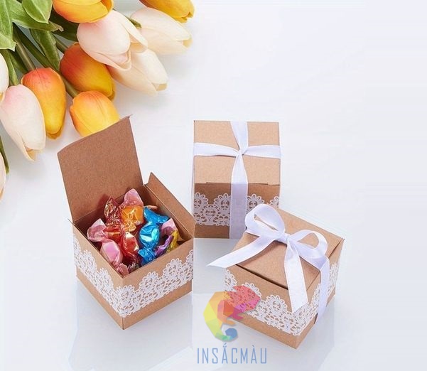 Mẫu hộp đựng quà tặng kiểu nắp gài, thắt nơ trang trí