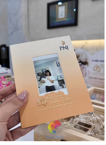 Hình thực tế mẫu khung hình giấy được in tại In Sắc Màu