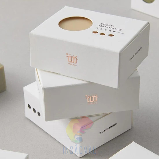 Mẫu hộp Ivory đựng mỹ phẩm, có cửa sổ