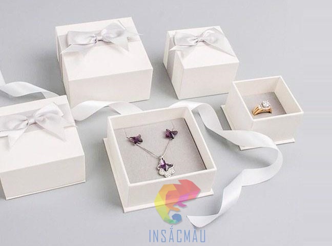 Mẫu hộp carton lạnh đựng trang sức cao cấp