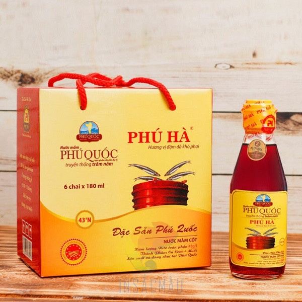 Mẫu hộp đựng 6 chai nước mắm, có quai