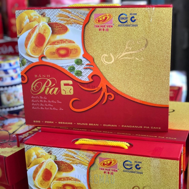 In hộp giấy đựng bánh Pía theo yêu cầu, giá rẻ tại In Sắc Màu