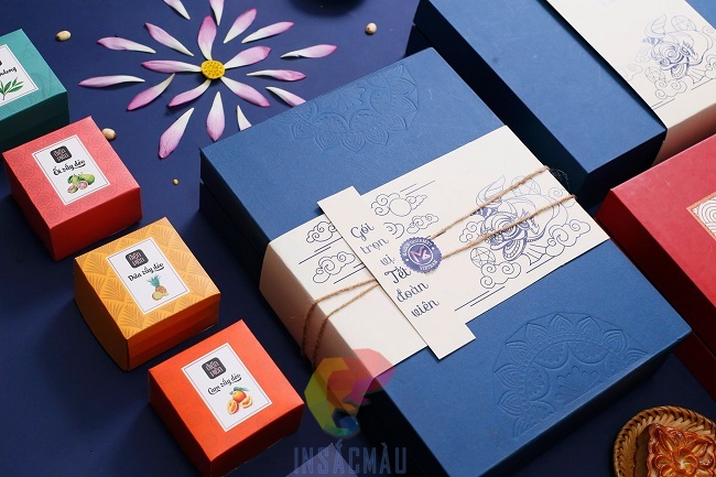 Mẫu hộp giấy mỹ thuật in dập chìm sang trọng