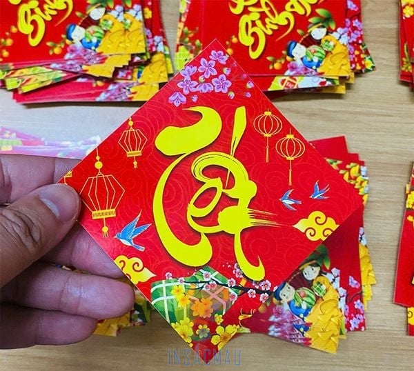 Mẫu tem dán giỏ quà tết hình thoi bắt mắt