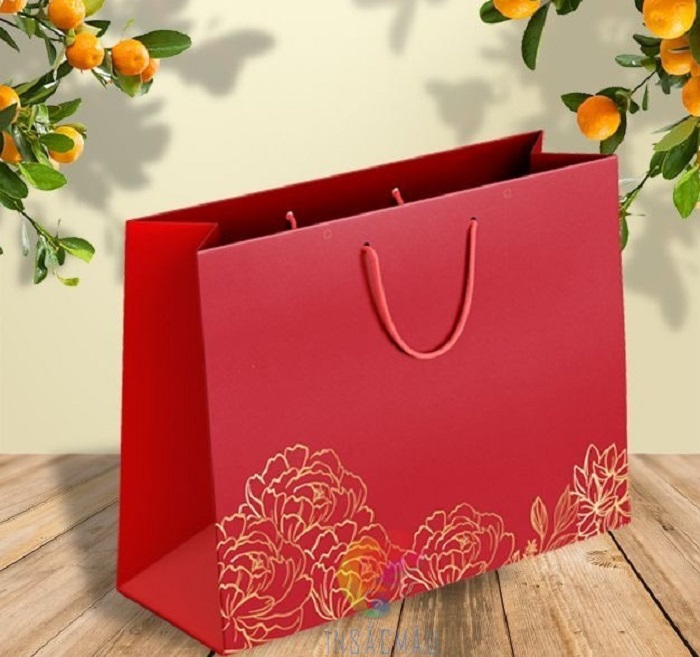 Mẫu túi đựng quà Tết in ép kim hoa văn bắt mắt