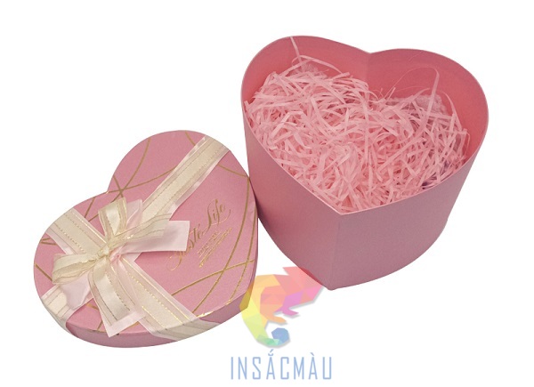 Hộp quà hình trái tim bắt mắt