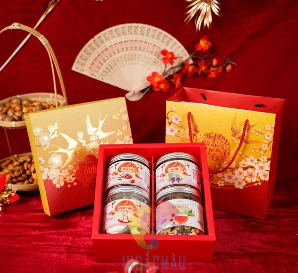 Mẫu hộp quà Tết in hình linh vật chim én