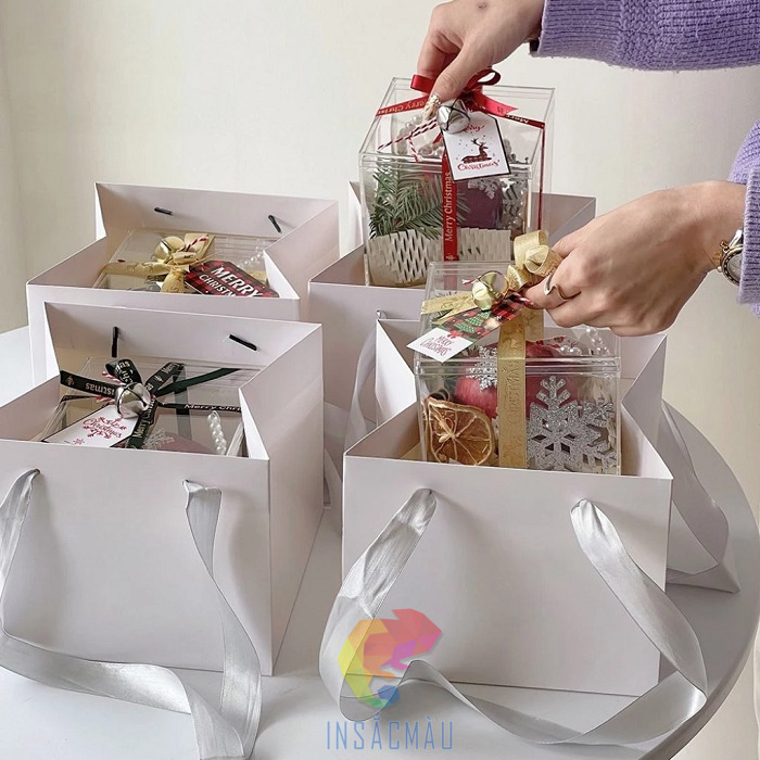 Mẫu túi giấy đáy vuông đựng quà tặng sang trọng
