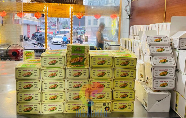 Các mẫu hộp bánh hạt dẻ đẹp