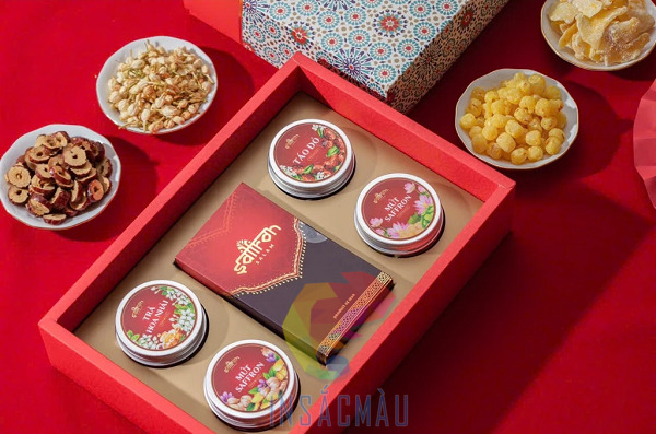 Mẫu hộp quà Tết phong cách hiện đại, tối giản sang trọng