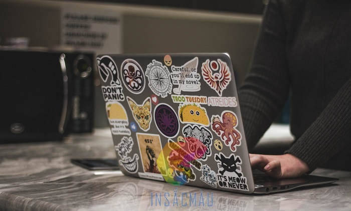 Các mẫu sticker dán laptop đa dạng phong cách