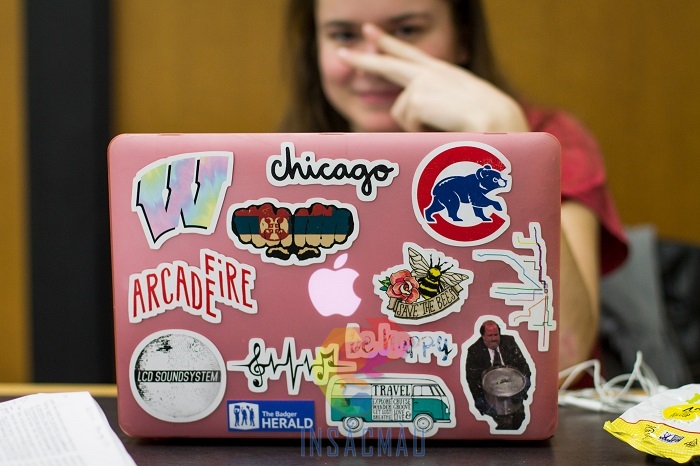 Các mẫu sticker dán laptop độc đáo