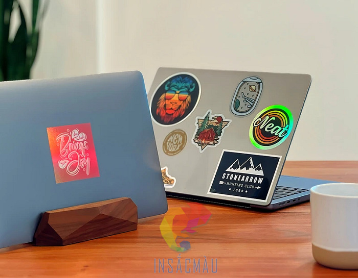 Các mẫu sticker dán laptop cute