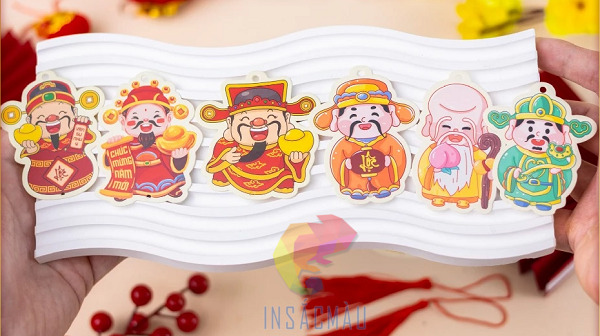 Mẫu tag treo Tết in hình thần tài