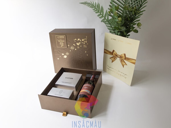 Mẫu hộp giấy cứng cao cấp đựng rượu và quà