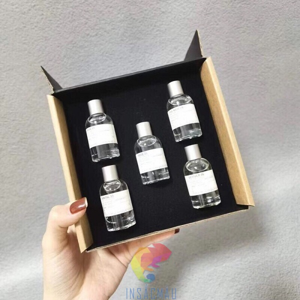 Mẫu hộp carton đựng nước hoa có khay cố định