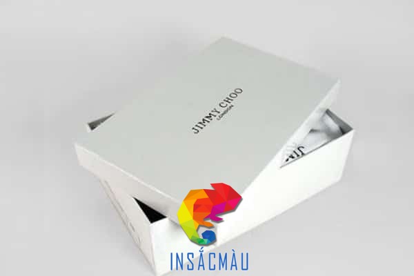 Mẫu hộp đựng quần áo tông trắng sang trọng, tinh tế