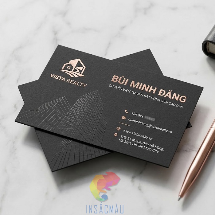 Mẫu name card bất động sản màu đen ép kim vàng ấn tượng