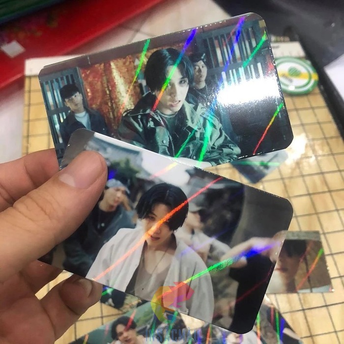 Mẫu card bo góc hiệu ứng lấp lánh bắt mắt