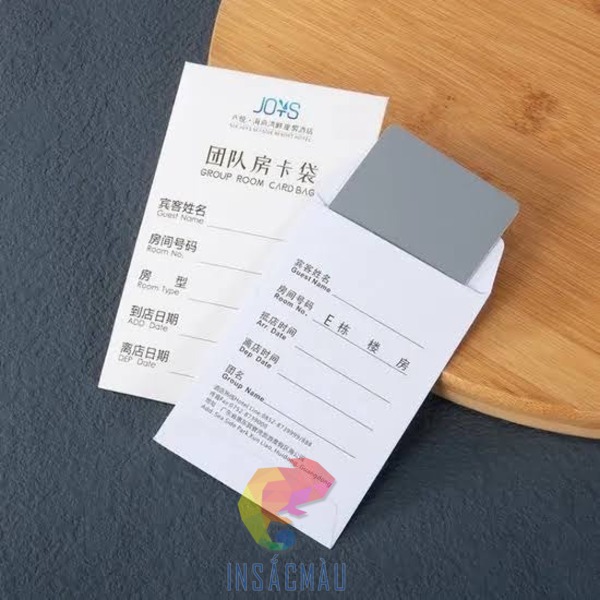 Mẫu bao đựng thẻ từ có nắp đậy