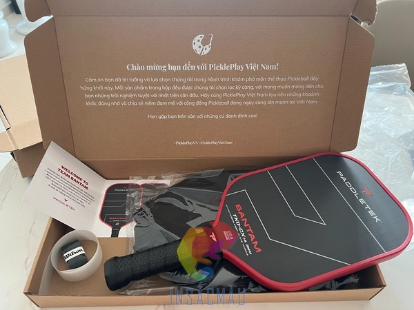 Mẫu hộp giấy đựng vợt Pickleball bằng carton sóng 3 lớp