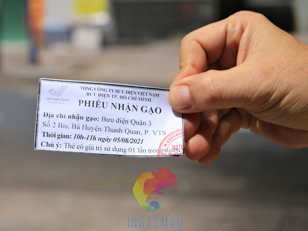 Mẫu nhận gạo từ thiện cho người khó khăn