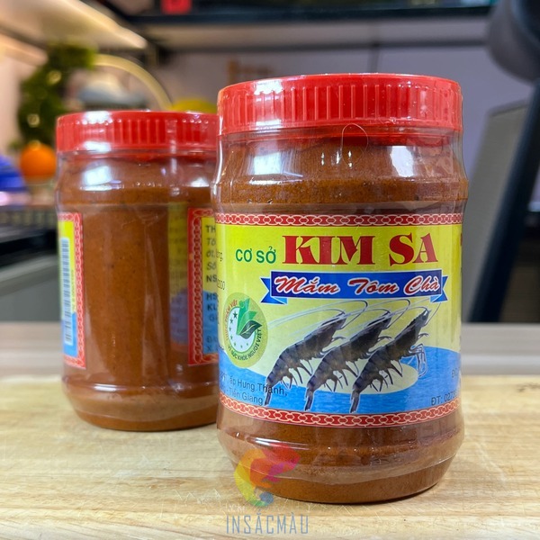 Tem nhãn mắm tôm được làm từ chất liệu gì?