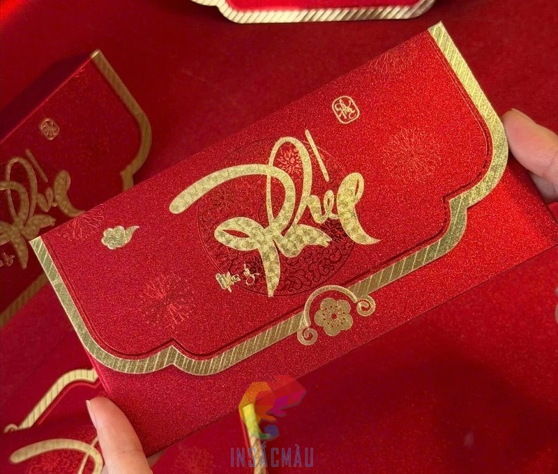 Mẫu bao lì xì kim tuyến ép kim chữ Phúc nổi bật