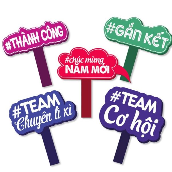 Bảng hashtag cầm tay team building